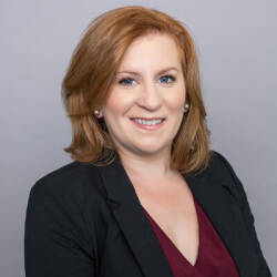 Holly van den Toorn
